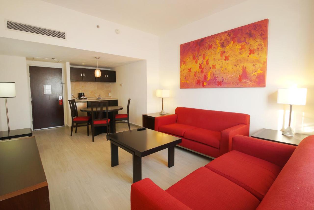 Fiesta Inn Express Ciudad Obregón Dış mekan fotoğraf